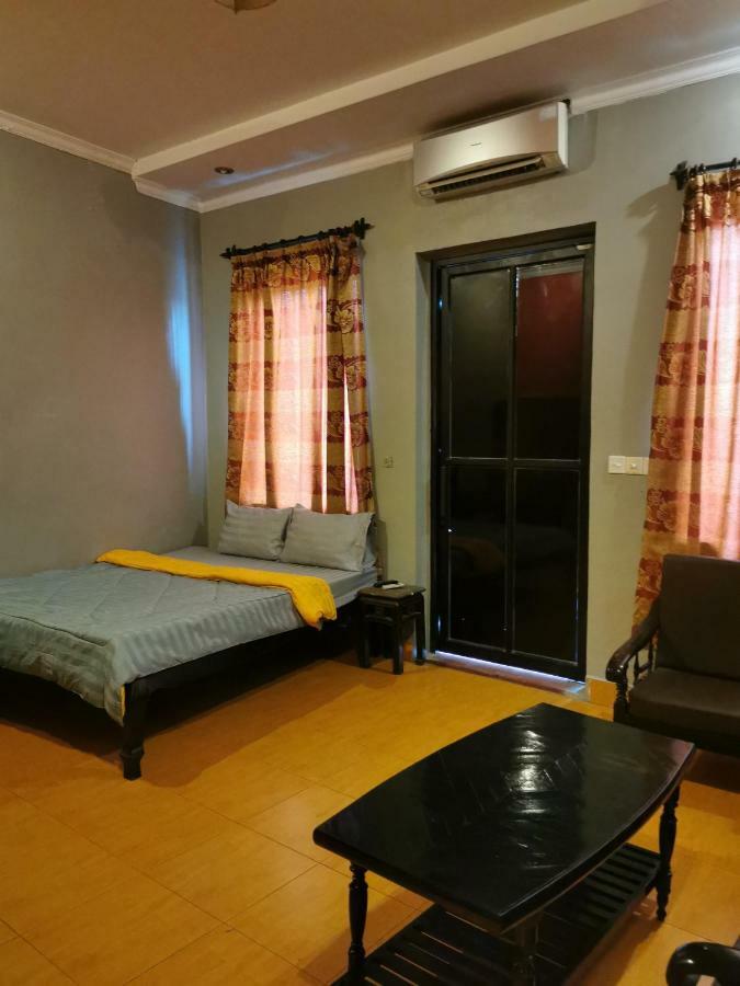 Sovanphum Guesthouse&Restaurant Phnom Penh Exterior foto